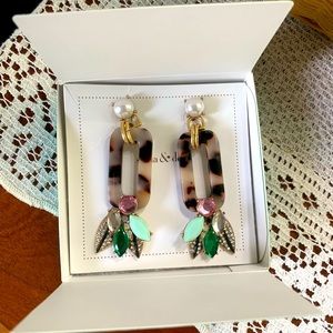 Stella & Dot Belle statement earrings